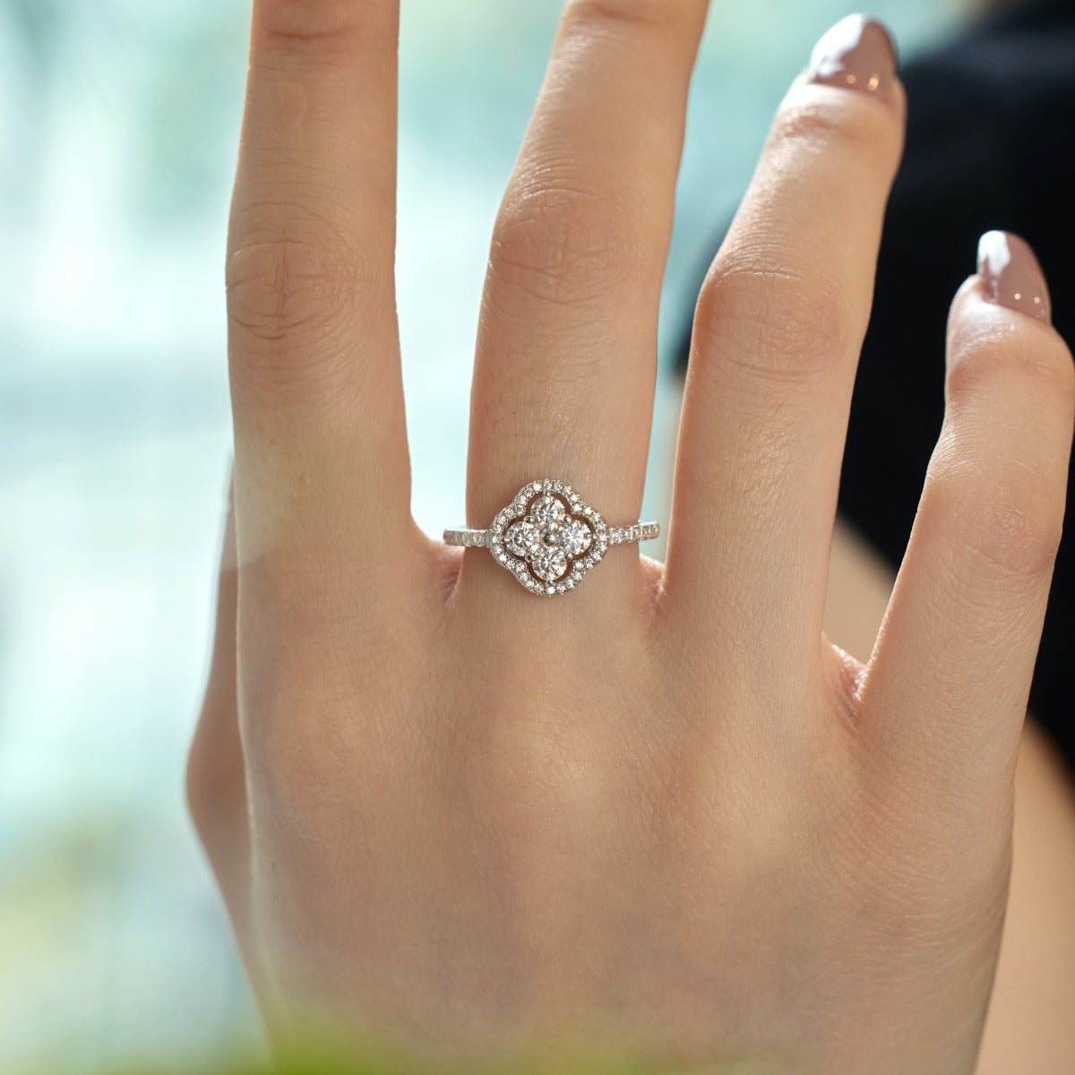 Clover Stone Ring