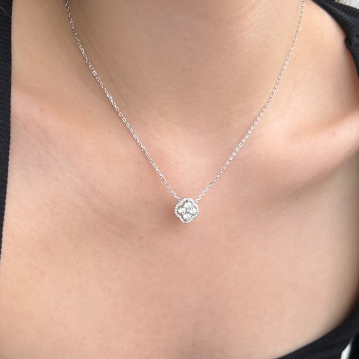 Big Stone Clover Necklace