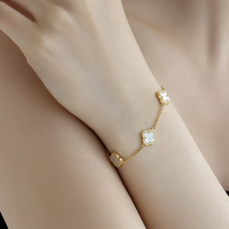 Mother Of Pearl Clover Bracelet