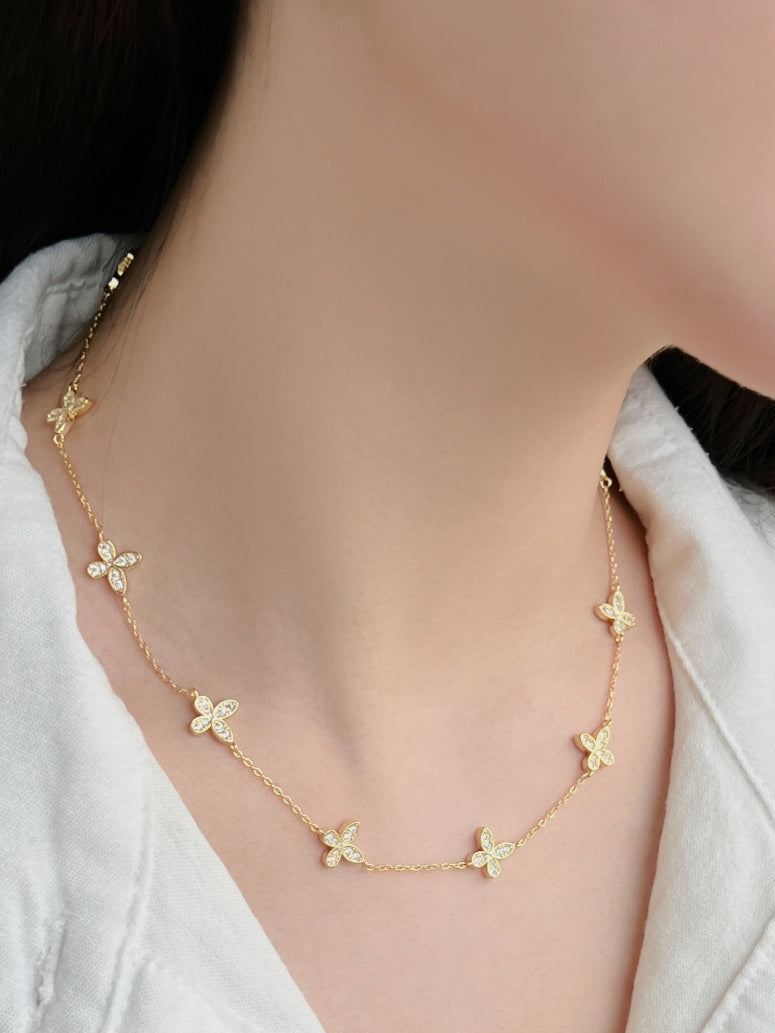 Três Clover Necklace